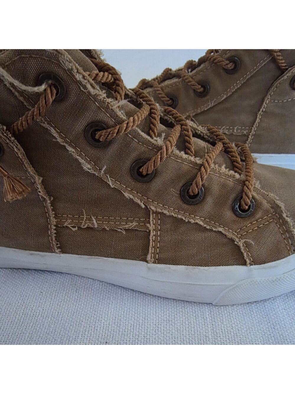 Blowfish Malibu Women's 4Earth Marnier Tan Brown Canvas Sneakers 11 Recycled